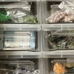 プラスチック収納ケースの画像