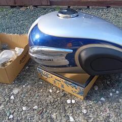W650燃料タンク　中錆ありの画像