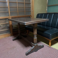 レトロ　テーブルの画像