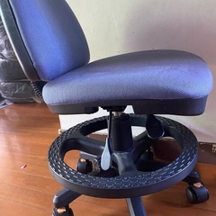 子供用学習椅子の画像