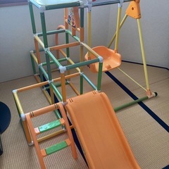 アンパンマン　ジャングルジム　遊具の画像