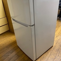 AMADA 冷凍庫 YRZ-CG8H-1 87L
の画像