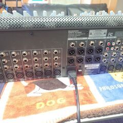 Behringer XL3200 ベリンガー 32チャンネル ほぼ新品 ミキサー Mixer Flight Case PULSE CASE ケース付き  高級オーダーケース 使用頻度激少の画像