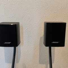Bose surround speakers リアスピーカー スタンド付きの画像