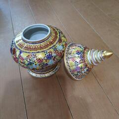 タイの飾り用の器の画像