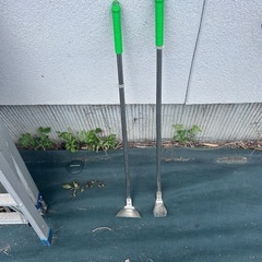 立ったまま楽に使える草削り＆草取り器 2本セットの画像