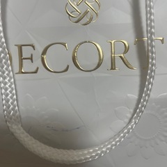 デコルテDECORTEのラッピングの画像