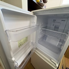 SHARP冷蔵庫の画像
