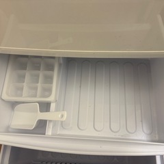 SHARP冷蔵庫の画像