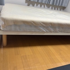 セミダブルベットの画像