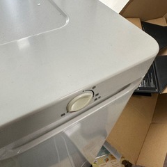 電気冷凍庫　定価5万円の画像