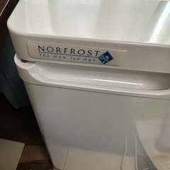 電気冷凍庫　定価5万円の画像