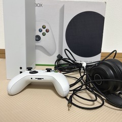 Xbox Series S 512GB SSD 本体 ヘッドセット付きの画像