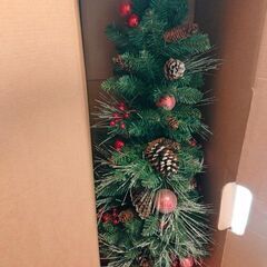 クリスマスツリー　赤　木製の画像