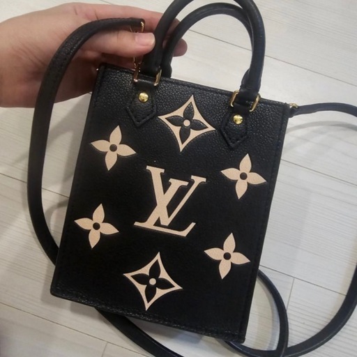 並行輸入品ルイヴィトンプティット・サックプラ モノグラム アンプラント ショルダーバック