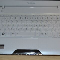 ◇格安！　ノートパソコン #235　 A4サイズ　SSD 軽量・コンパクト Win11　新規インストール-//認証済み！　ACアダプタ付属!!  の画像