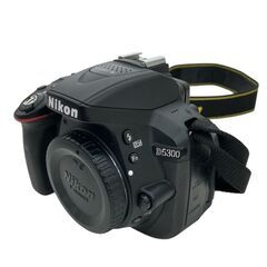 186000 動作未確認 Nikon ニコン デジタルカメラ D5300  ブラック 箱入り [250117HM080197]の画像