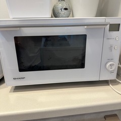 電子レンジSHARP 白 (あきこ) 鶴見のキッチン家電《電子レンジ