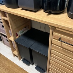 食器棚の画像