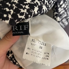 CHRIF クリフノースリーブワンピース レディースの画像