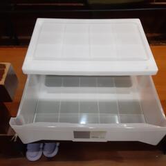 引き出し式収納ケースの画像