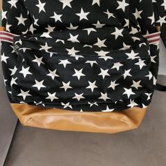 大きなリュックの画像
