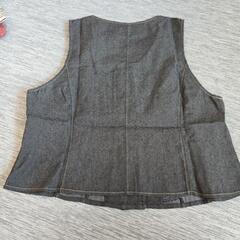 新品 未使用  デニムベスト 薄手 Mサイズの画像