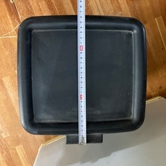 ゴミ箱 角型 蓋付の画像