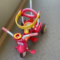 アンパンマン三輪車の画像