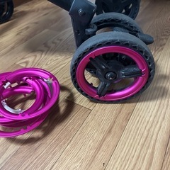 combi ネムリエ オート4キャスト UF-750 ベビー用品 ベビーカー ブラック パープルの画像