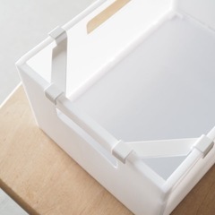 プラケースを積み重ね出来るようにする小物の画像