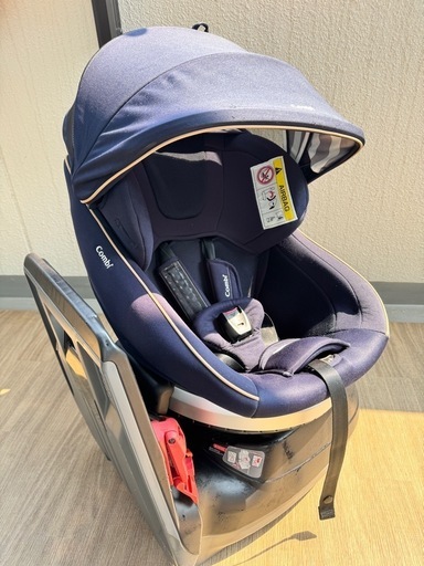 Combi チャイルドシート ネイビー (YILIN) 大阪のベビー用品