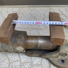 リードバイス　胴付万力　口幅125mm  掴み140mmの画像