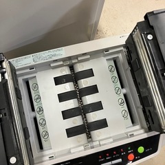 A 2508-582 IRIS OHYAMA AFS150C シュレッダー　 年式不明 動作確認済み キズ汚れ有りの画像