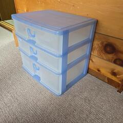 プラスチック小物入れの画像