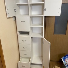 金沢市より、収納キャビネット　サイズ約高さ180 ㎝　横60 奥行き30 の画像