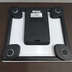 オムロン 体重体組成計/ HBF-236/ カラダスキャン/ ホワイト/最大計量135kg/ 表示文字高26mm/ 計測対象年齢6才～　C0ET0128の画像