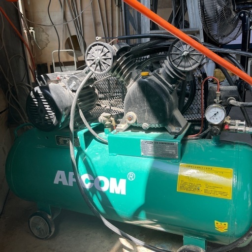 コンプレッサー