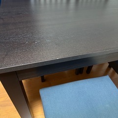 (お渡し先決定しました)IKEA 伸長式ダイニングテーブル イス 4つ セット(総額10万円相当)の画像