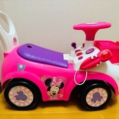 英語でおしゃべり🎀ミニーちゃん 車の画像