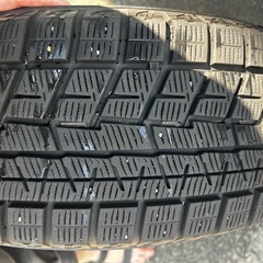 ９月タイヤの値上がりの前に！195/65r15アルミホイール付きスタッドレスの画像