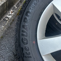 ９月タイヤの値上がりの前に！195/65r15アルミホイール付きスタッドレスの画像