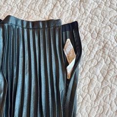 ZARA プリーツスカート　グリーンの画像