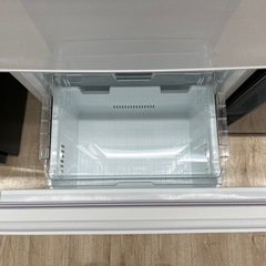 【ジャングルジャングル岸和田和泉インター】冷蔵庫 トウシバ GR-S33SC 2020年製 東芝 TOSHIBA 家電 3ドア 326L 自動製氷 2人暮らし用 ファミリー 右開き 和泉市 堺市 岸和田市 泉大津市 高石市 泉北郡熊取町（の画像