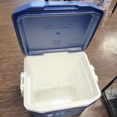 『店頭引き取り限定】イグルー マックスコールド６２ＱＴ（５８Ｌ）クーラーボックスの画像