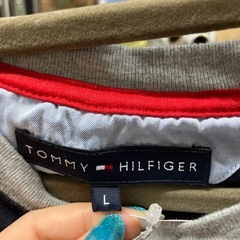 O2508-586　TOMMY HILFIGERバークレー Tシャツ Lサイズ 中古美品の画像