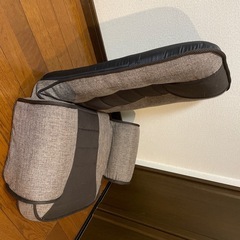 座椅子（ダークブラウン）の画像