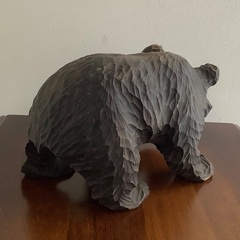 木彫の熊の画像