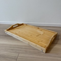 折りたたみ式テーブル（竹製）の画像