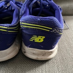 ニューバランス　スニーカー　23.5センチの画像
